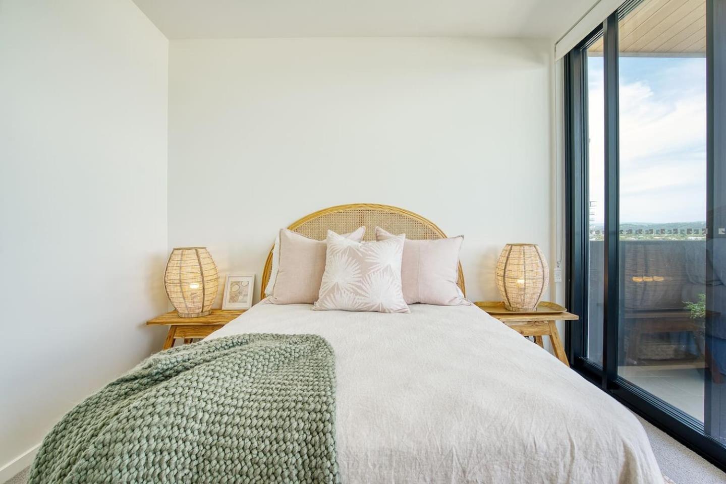 Apartment Sable Penthouse At Palm Beach's Waterfront
