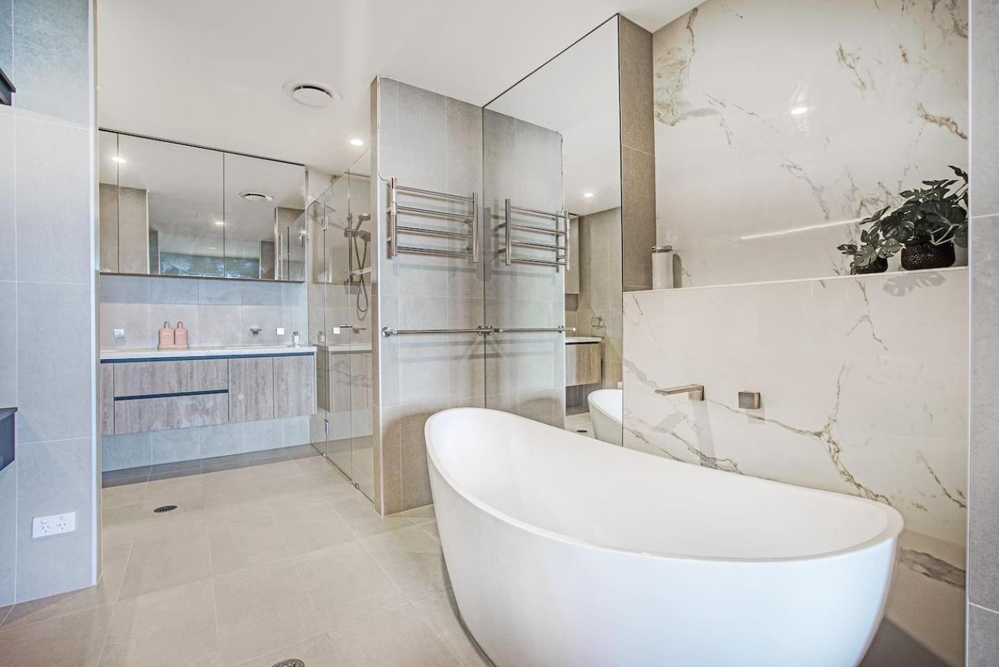 Apartment Sable Penthouse At Palm Beach's Waterfront *